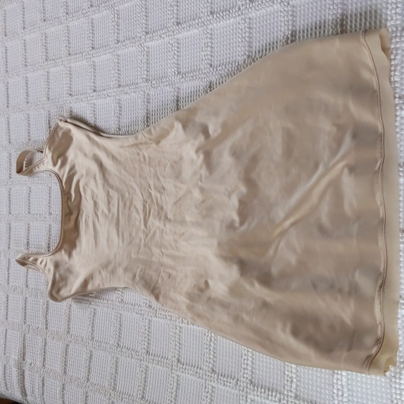 Spanx sculpting full slip - Picture 7 of 12